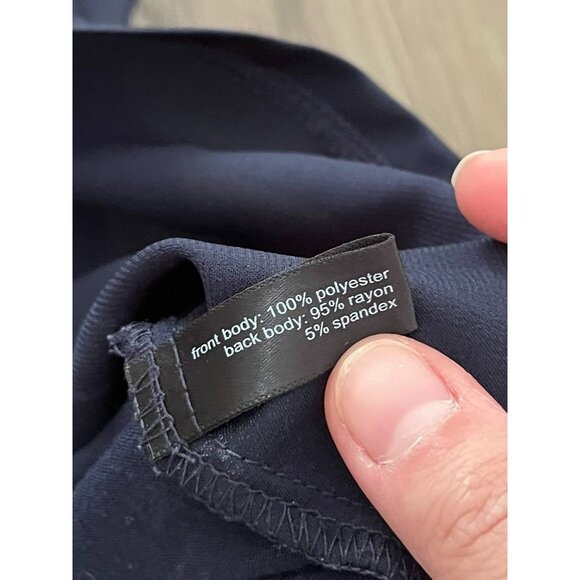 EUC The Limited Women's Navy Blue Sleeveless Blouse - Picture 5 of 5